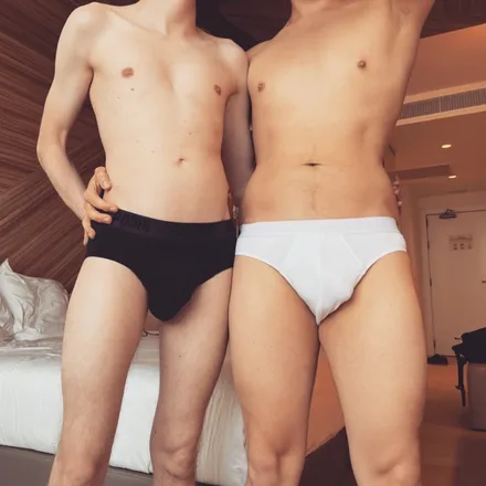 OnlyFans cuenta longkissboys avatar 1