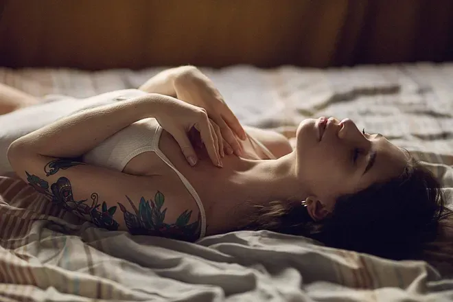 OnlyFans cuenta meneliza header 2