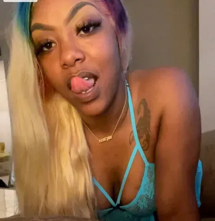 OnlyFans cuenta pipertheprettiest1 avatar 1