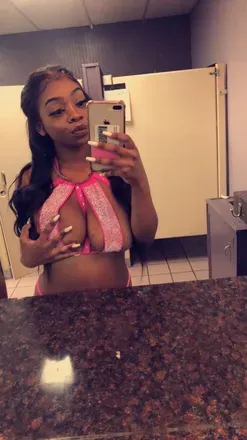OnlyFans account  blova avatar 1