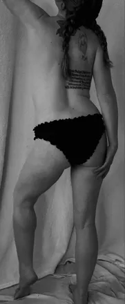 OnlyFans account  mommyarie4u avatar 1