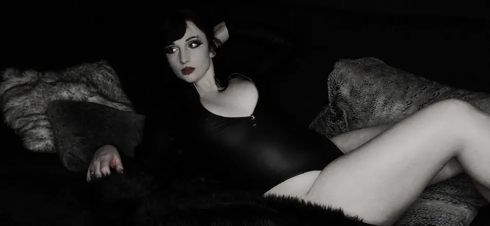 OnlyFans cuenta marbledmoonstone header 2