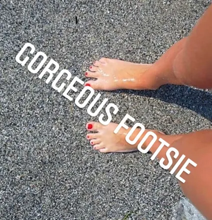 OnlyFans cuenta gorgeousfootsie header 2