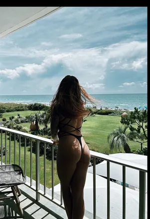 OnlyFans cuenta monicaston3 header 2