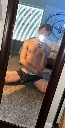 OnlyFans account  loganchristopher header 2