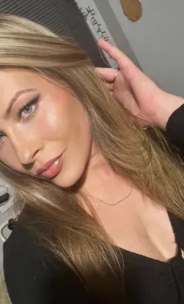 OnlyFans account  farmgirl_alica avatar 1