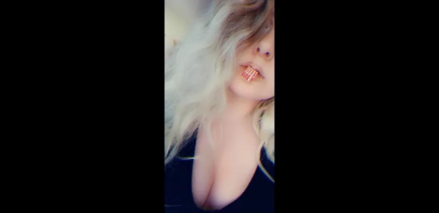 OnlyFans cuenta bakingqueenaurora avatar 1