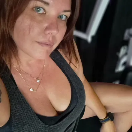 OnlyFans account  buildabutt avatar 1