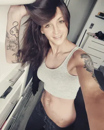 OnlyFans cuenta lin-unperfekt header 2