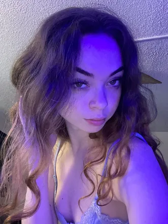 OnlyFans account  eem2200 avatar 1
