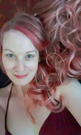 OnlyFans account  junebunbug avatar 1