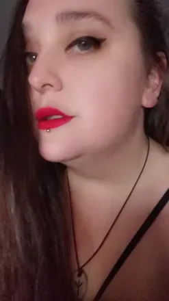 OnlyFans cuenta madam-ursa avatar 1