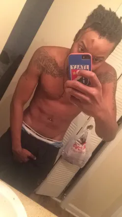OnlyFans cuenta salute_beezy header 2