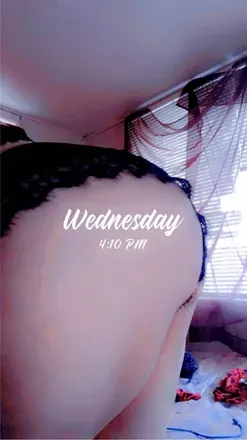 OnlyFans account  freakylola463 header 2