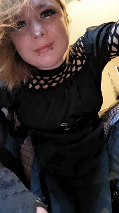 OnlyFans account  avaamnell header 2