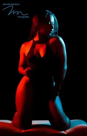 OnlyFans cuenta tiinagiiron avatar 1
