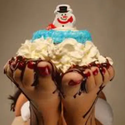 OnlyFans cuenta tastytootsiesfood4foot header 2