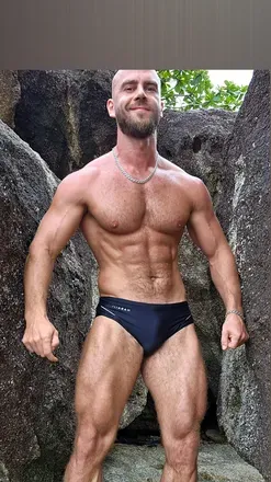 OnlyFans cuenta strong_arni avatar 1