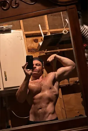OnlyFans cuenta prestonpeters header 2