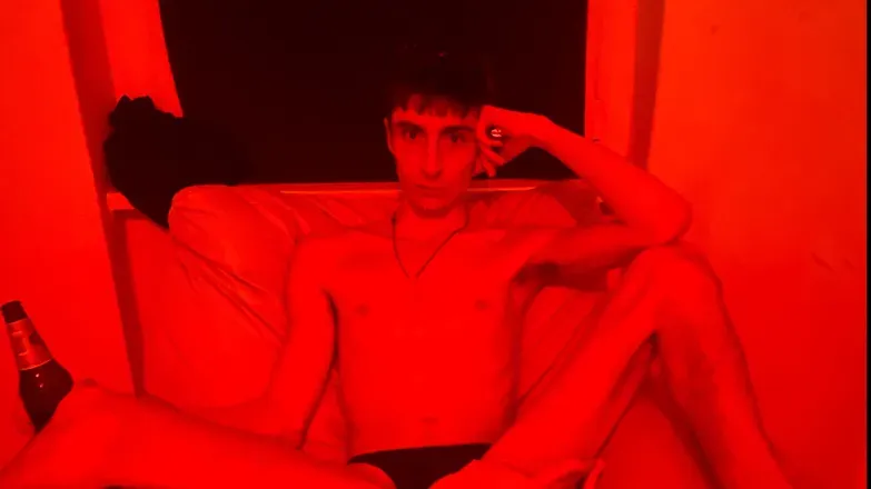 OnlyFans cuenta petitebiche24 header 2