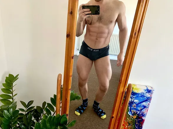OnlyFans cuenta hornedgymbunny header 2
