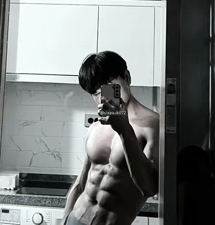 OnlyFans account  sixpack072 avatar 1