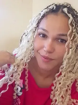 OnlyFans cuenta surfystynhaa1998 avatar 1