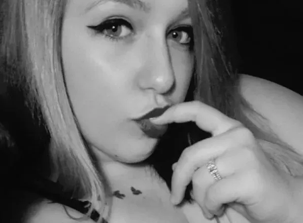 OnlyFans cuenta magicgnomie header 2