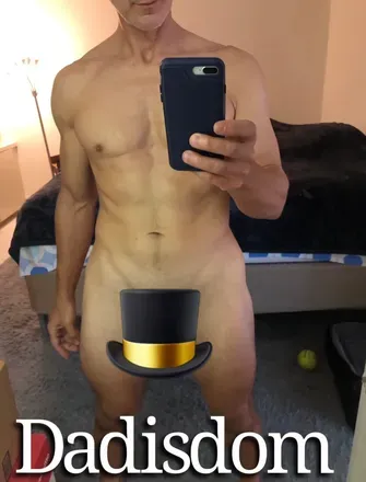 OnlyFans account  dadisdom avatar 1