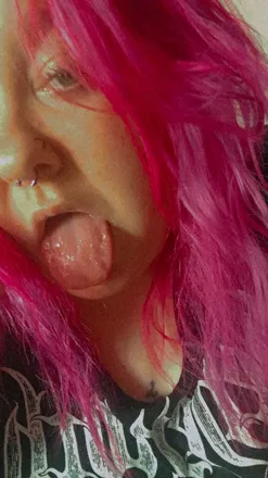 OnlyFans cuenta unholy-babygirl header 2