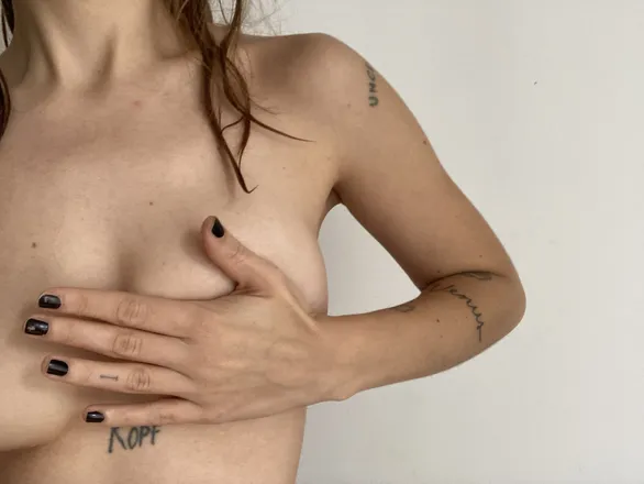 OnlyFans cuenta o_olive header 2