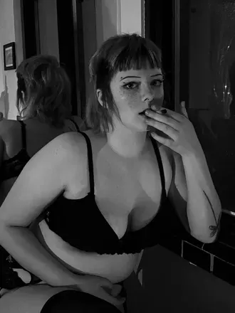 OnlyFans cuenta sweetscarlettlove avatar 1