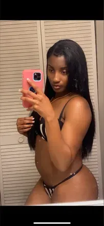 OnlyFans cuenta petitenchocolate avatar 1