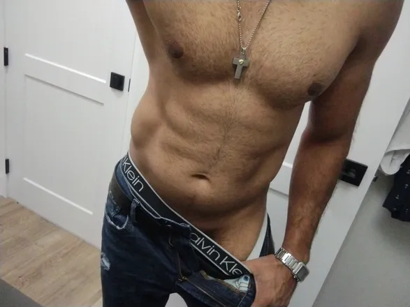 OnlyFans cuenta fitnessguru604 header 2