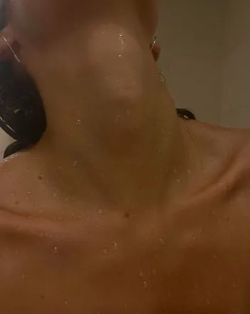 OnlyFans account  marru header 2