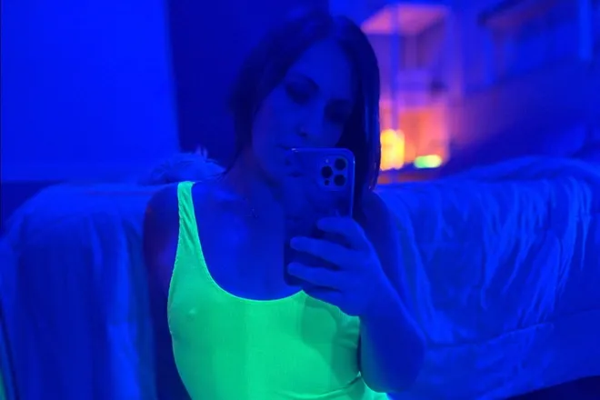 OnlyFans cuenta loveloreleijames header 2