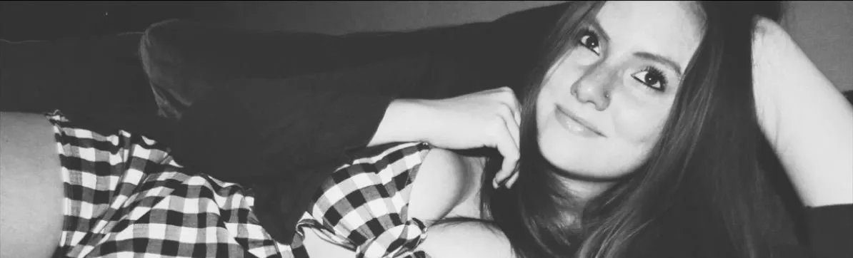 OnlyFans cuenta andiereed header 2