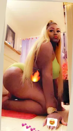 OnlyFans cuenta dreamscumtrue header 2