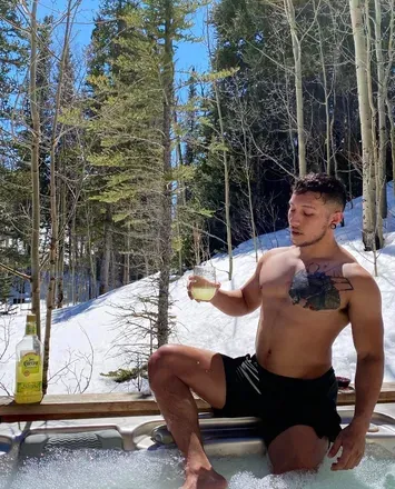 OnlyFans cuenta davidzeus header 2