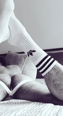 OnlyFans account  mr.aires header 2