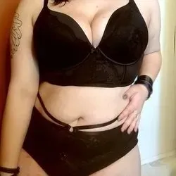 OnlyFans cuenta hellohugecash avatar 1