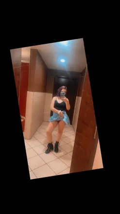 OnlyFans account  queenmidget header 2