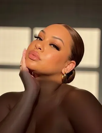 OnlyFans account  vivaciousvixen avatar 1