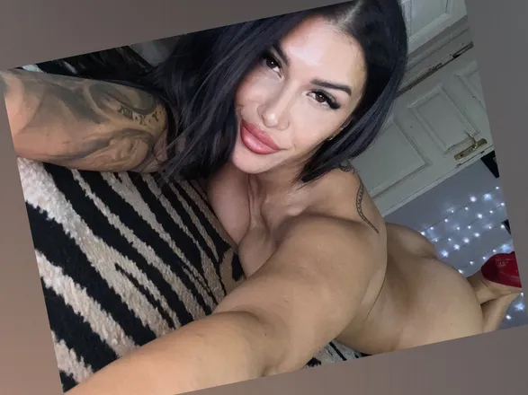 OnlyFans cuenta jasmineama header 2