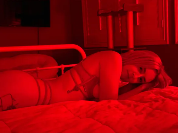 OnlyFans cuenta breezydoll header 2