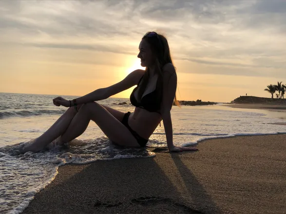 OnlyFans cuenta emmmie header 2