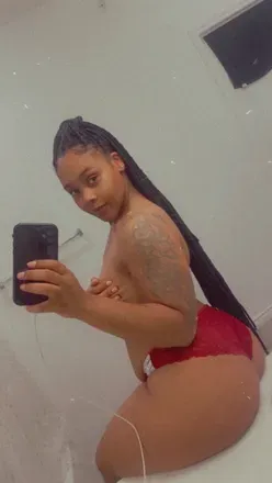 OnlyFans cuenta yummie321 avatar 1