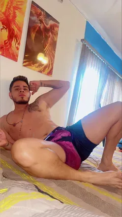 OnlyFans cuenta chicoslatinos avatar 1