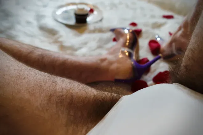 OnlyFans cuenta minervahirsute header 2