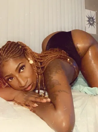 OnlyFans cuenta badgyalrika header 2